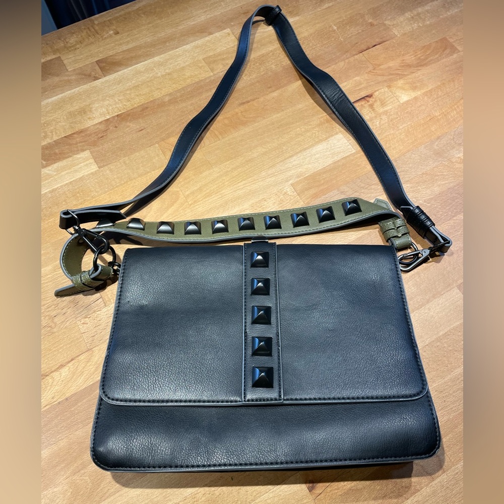 Steve Madden crossbody bag